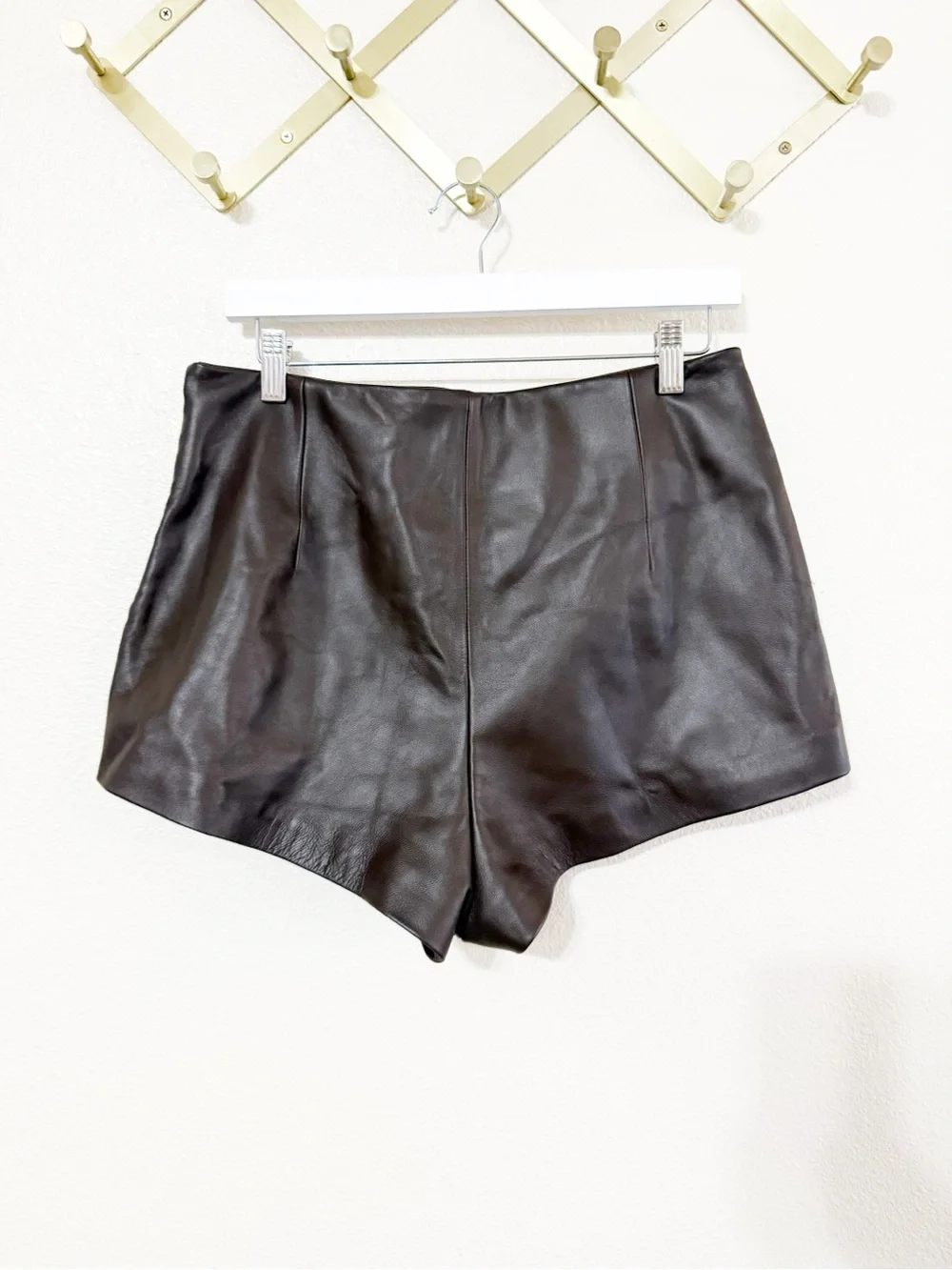 Camila Coelho Elia Leather Shorts in Chocolate Brown Espresso Size Large $369 - Picture 11 of 13
